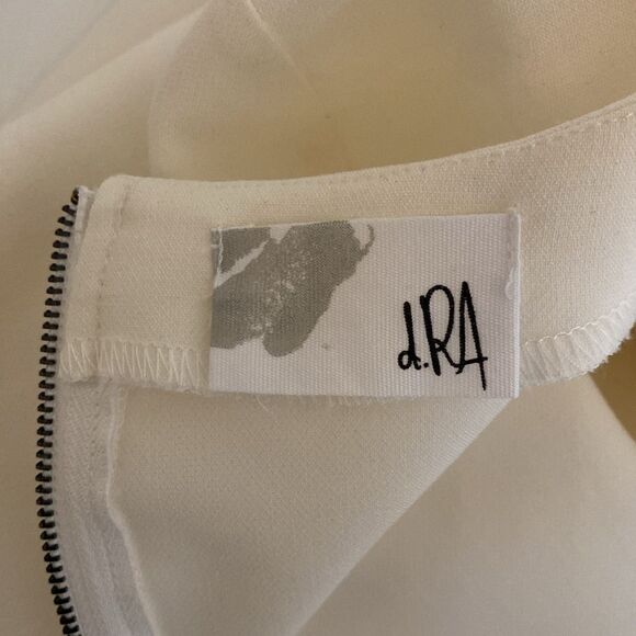 Anthropologie dra Light Cream/ White Long Sleeve Cutout Mini Dress Size Small - Picture 9 of 14